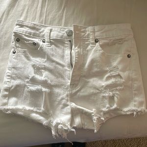 used, Size 4, White, Ripped jean shorts